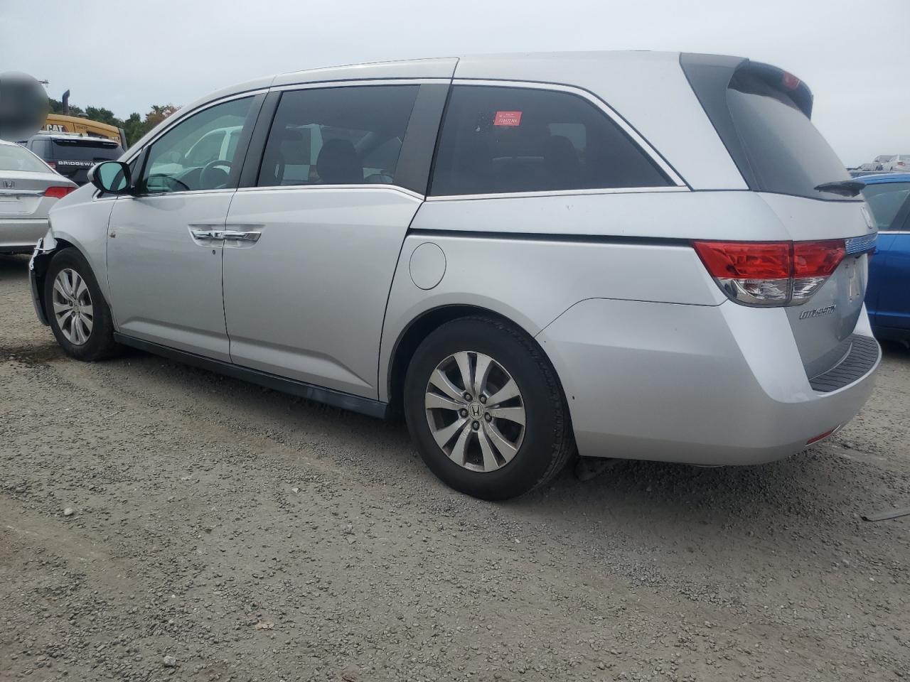2014 Honda Odyssey - Image 2
