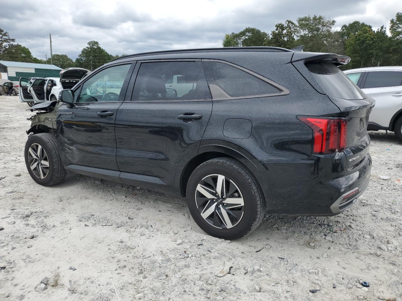 2023 Kia Sorento - Image 2