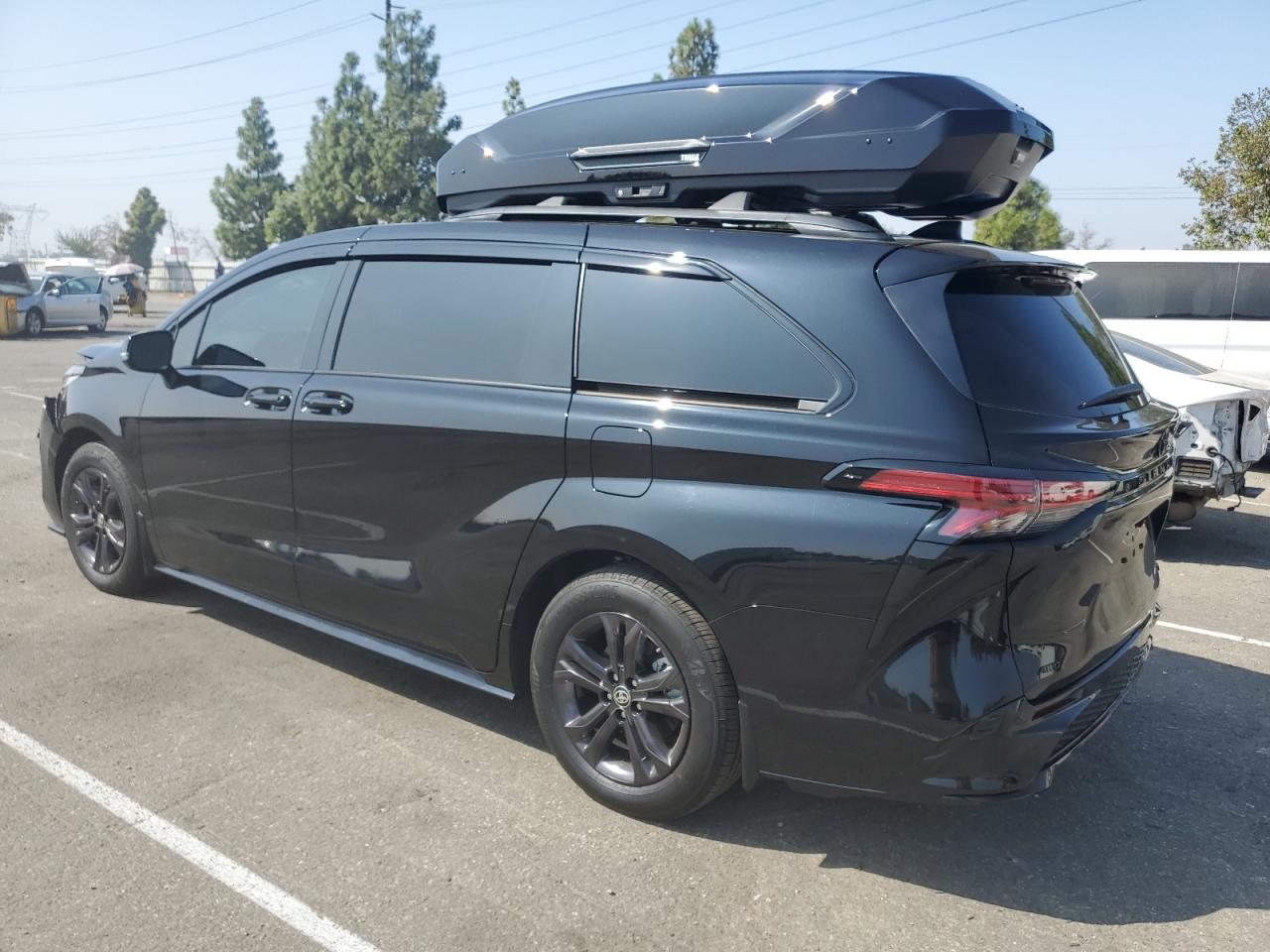 5TDCSKFC5RS140205 2024 TOYOTA SIENNA - Image 2