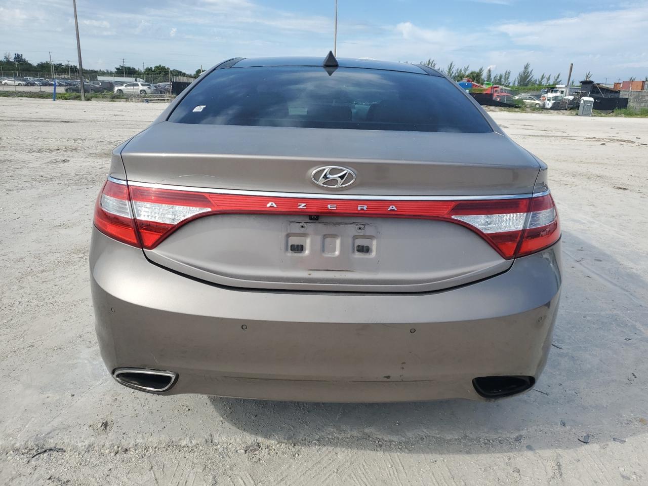 KMHFH4JG1CA194151 2012 Hyundai Azera Gls