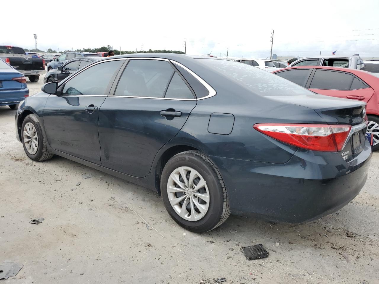 4T4BF1FK5GR547002 2016 Toyota Camry Le