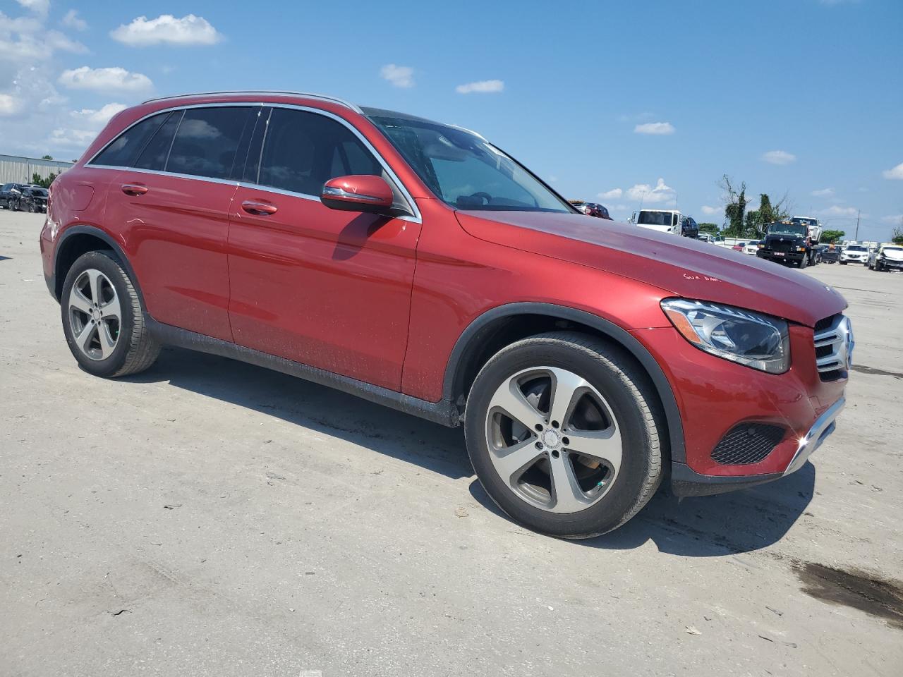 VIN WDC0G4JB1GF090506 2016 MERCEDES-BENZ GLC-CLASS no.4