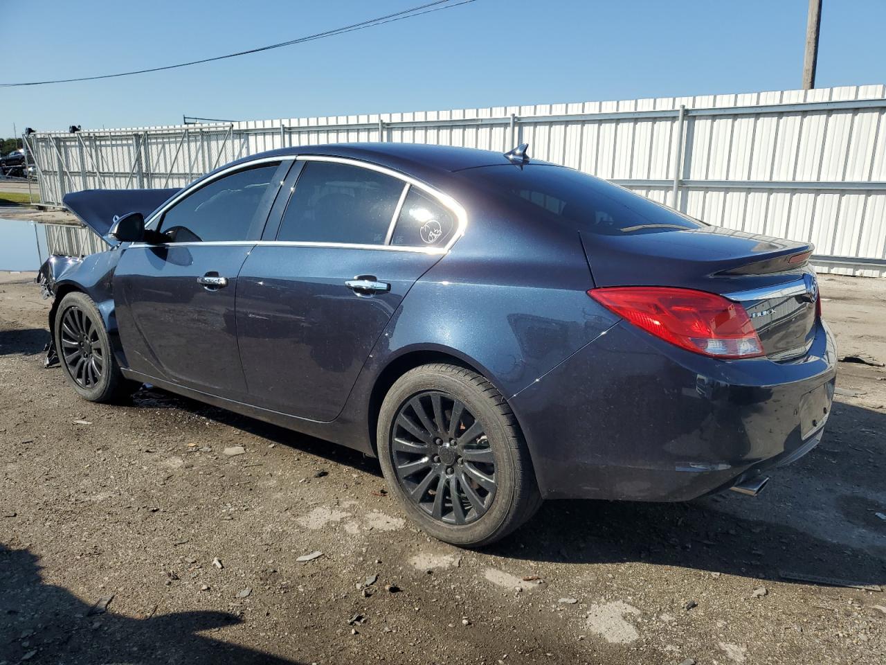 2013 Buick Regal - Image 2