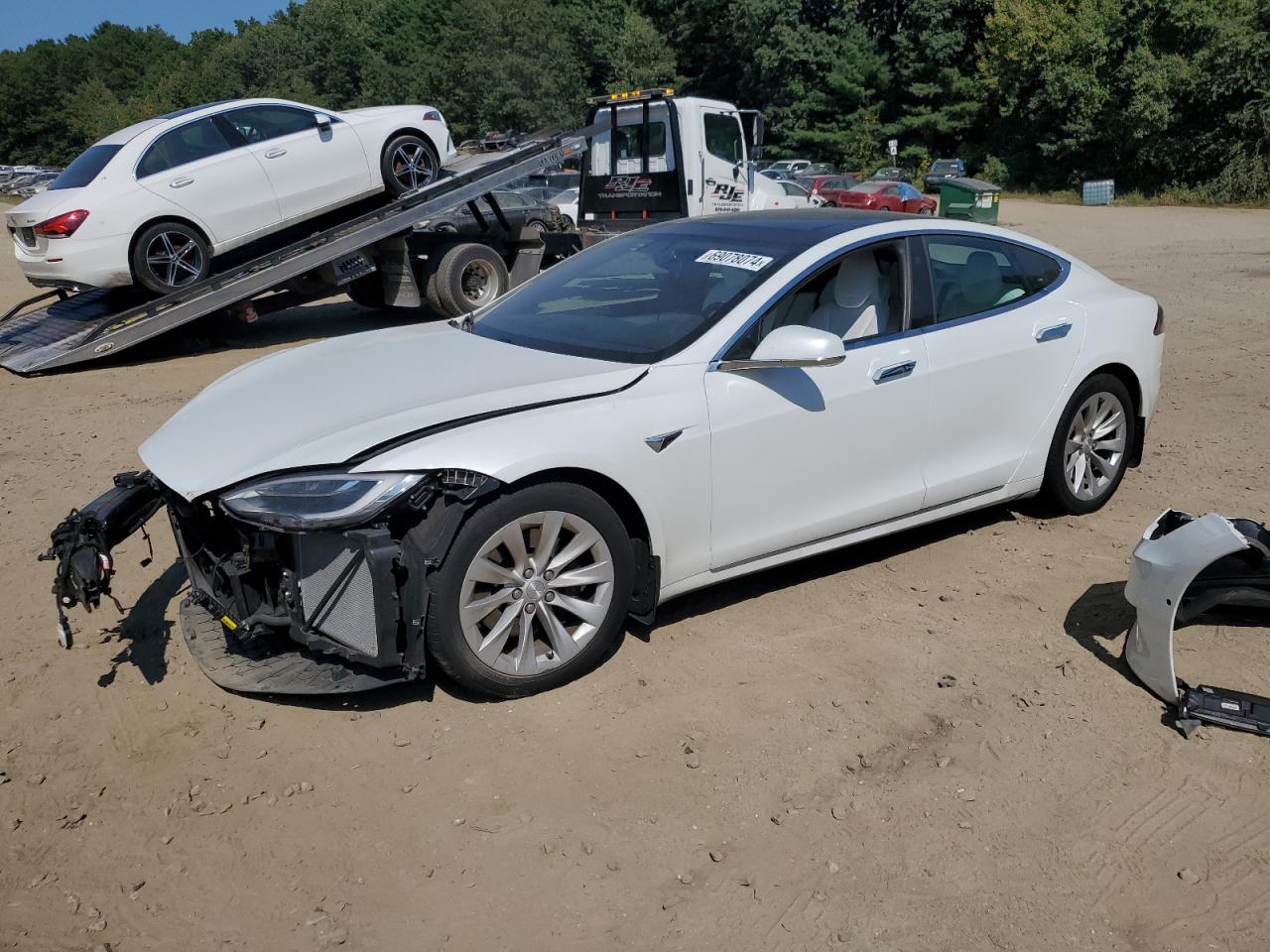 5YJSA1E28HF204337 2017 TESLA MODEL S - Image 1