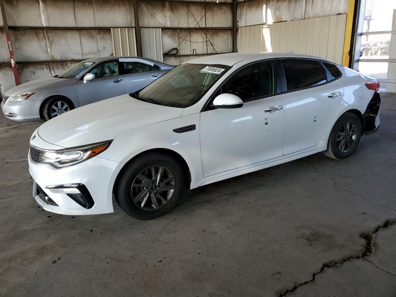 5XXGT4L33KG322359 2019 KIA OPTIMA - Image 1