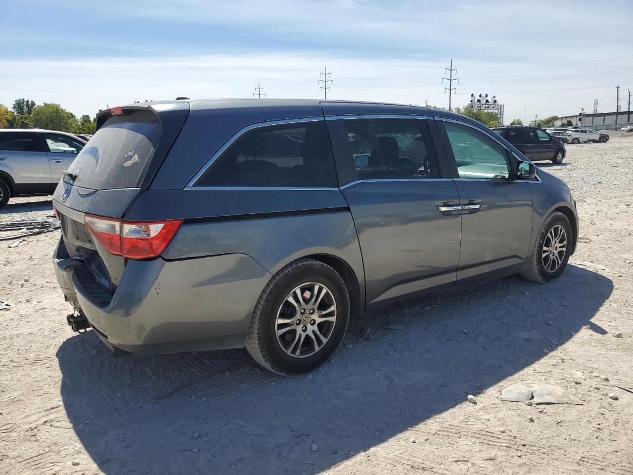 2011 Honda Odyssey - Image 3