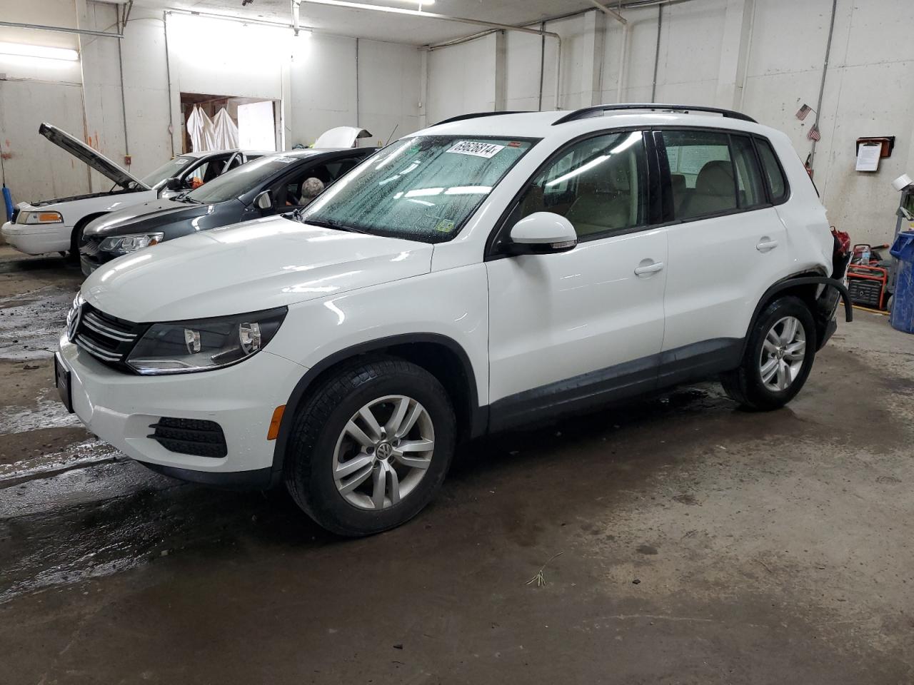 WVGBV7AX3HW512841 2017 VOLKSWAGEN TIGUAN - Image 1