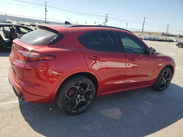 ZASPAKBN0N7D32915 Alfa Romeo Stelvio TI 3