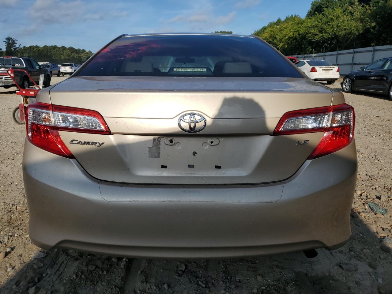 2012 Toyota Camry Base VIN: 4T4BF1FK0CR205595 Lot: 70635704