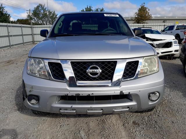 Пикапы NISSAN FRONTIER 2014 Серебристый