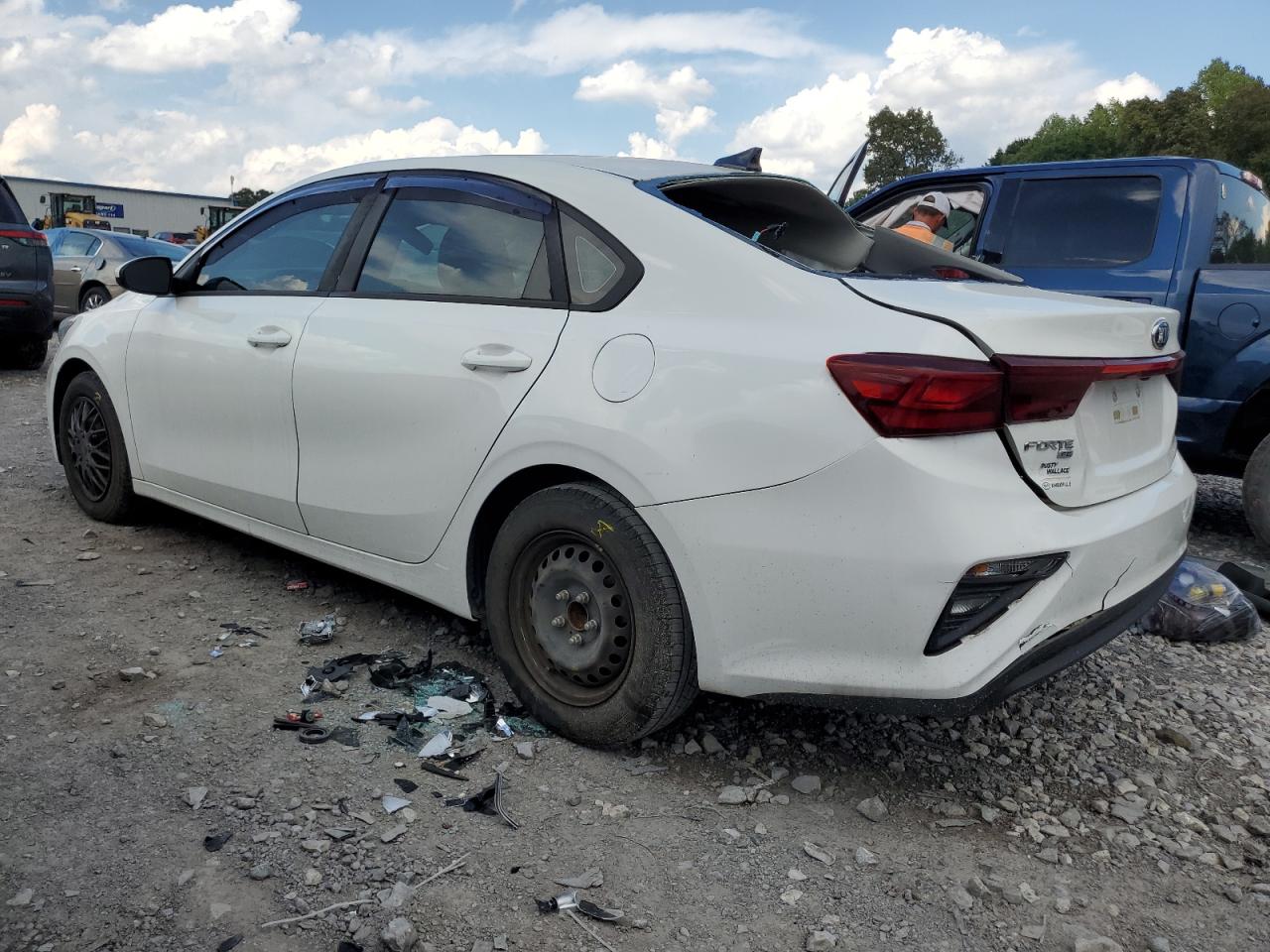2019 Kia Forte - Image 2