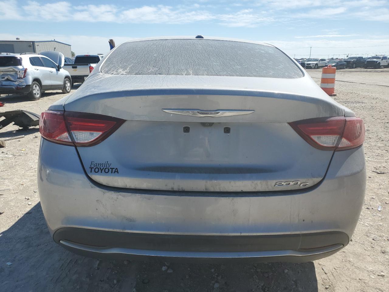 2015 Chrysler 200 - Image 6