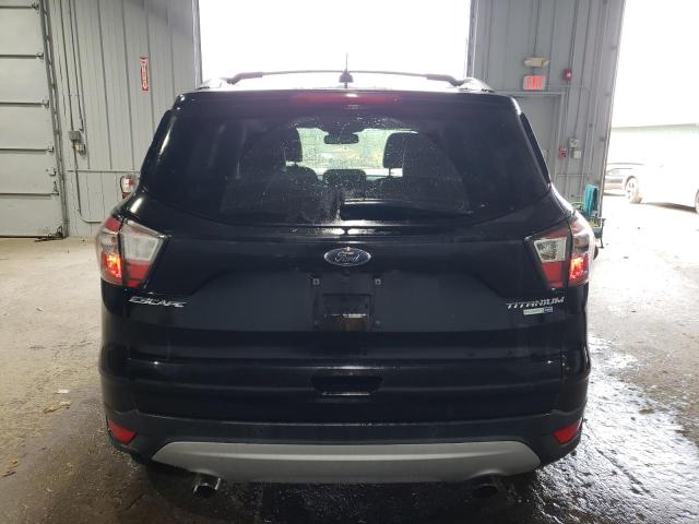  FORD ESCAPE 2017 Czarny