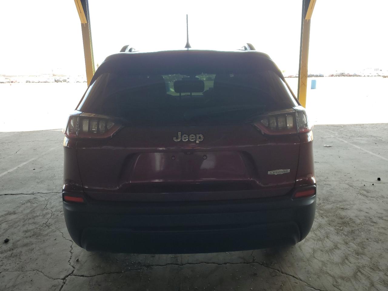 2019 Jeep Cherokee Latitude Plus VIN: 1C4PJLLB8KD129092 Lot: 68673594