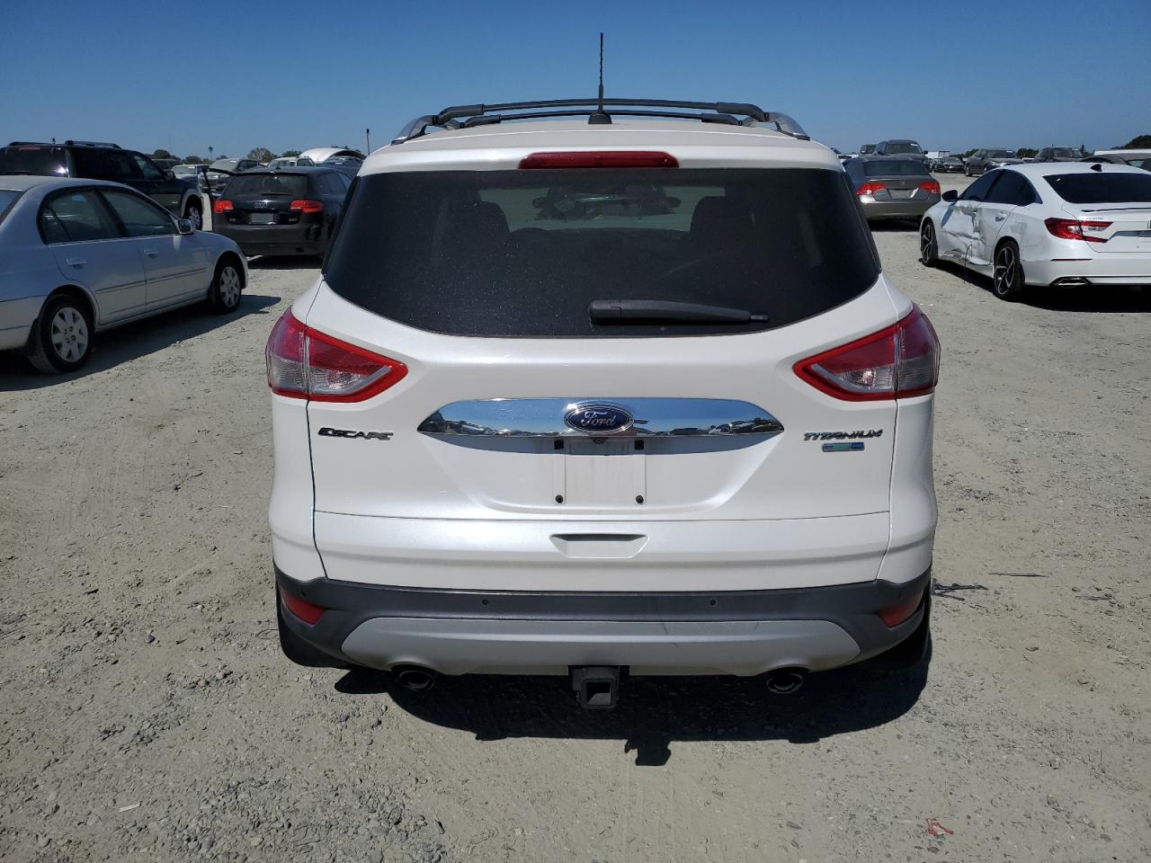 1FMCU9J90EUB72964 2014 Ford Escape Titanium