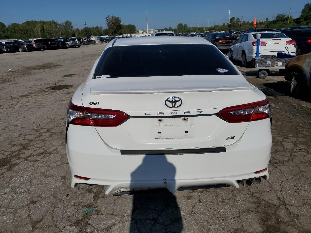 JTNB11HK9J3069900 2018 Toyota Camry L