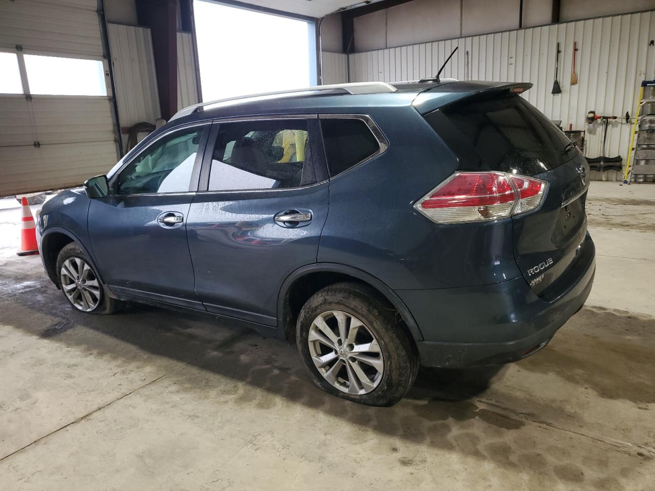 VIN 5N1AT2MV1EC818772 2014 NISSAN ROGUE no.2