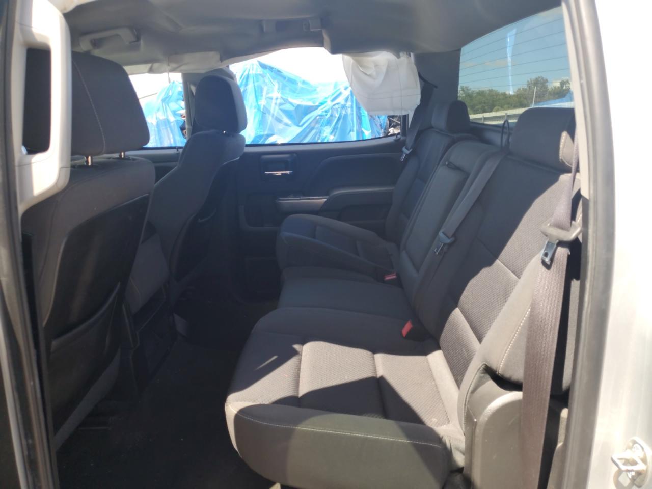 2014 Chevrolet Silverado - Image 10