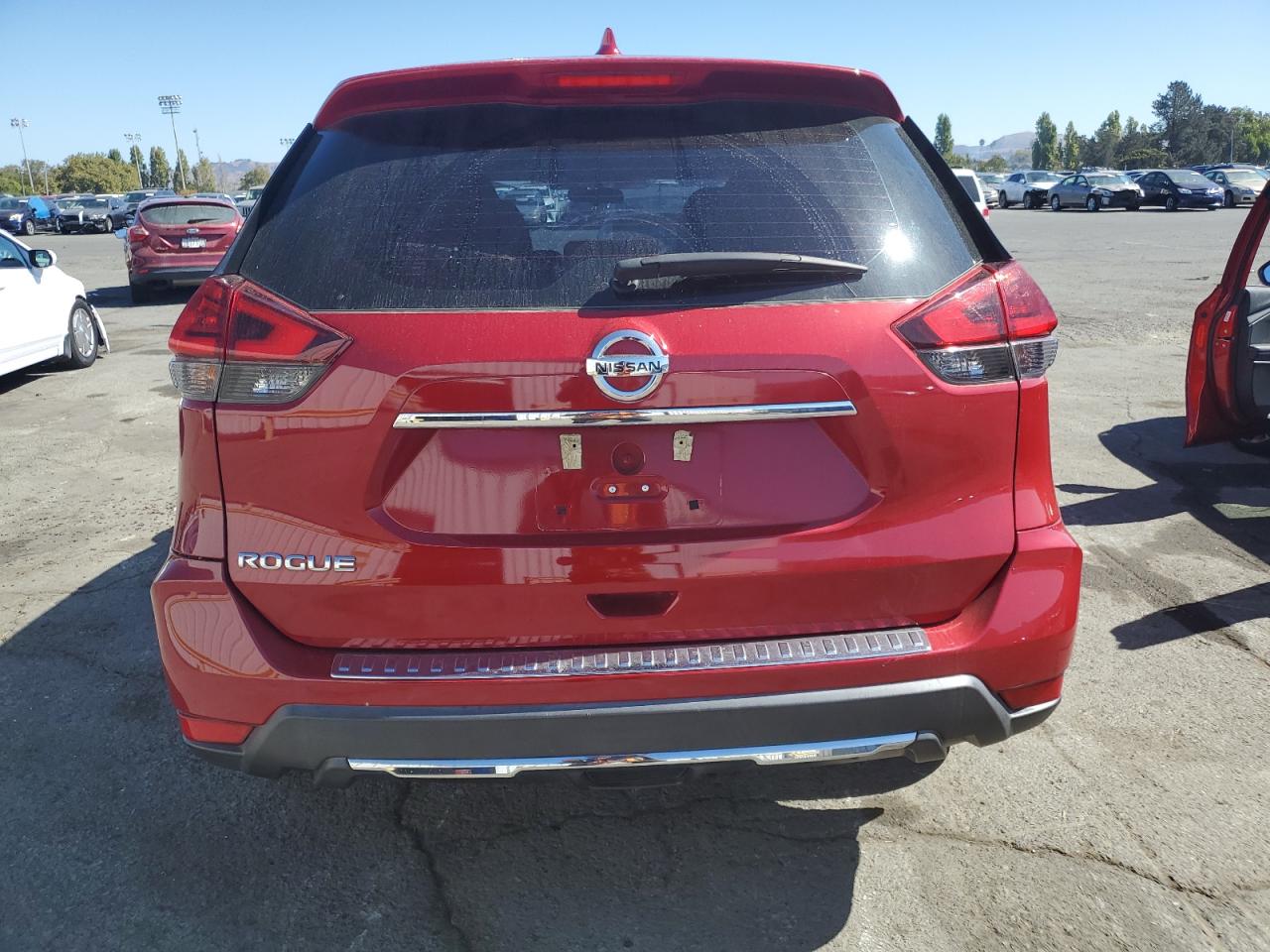 2017 Nissan Rogue S VIN: 5N1AT2MT4HC875602 Lot: 71611464