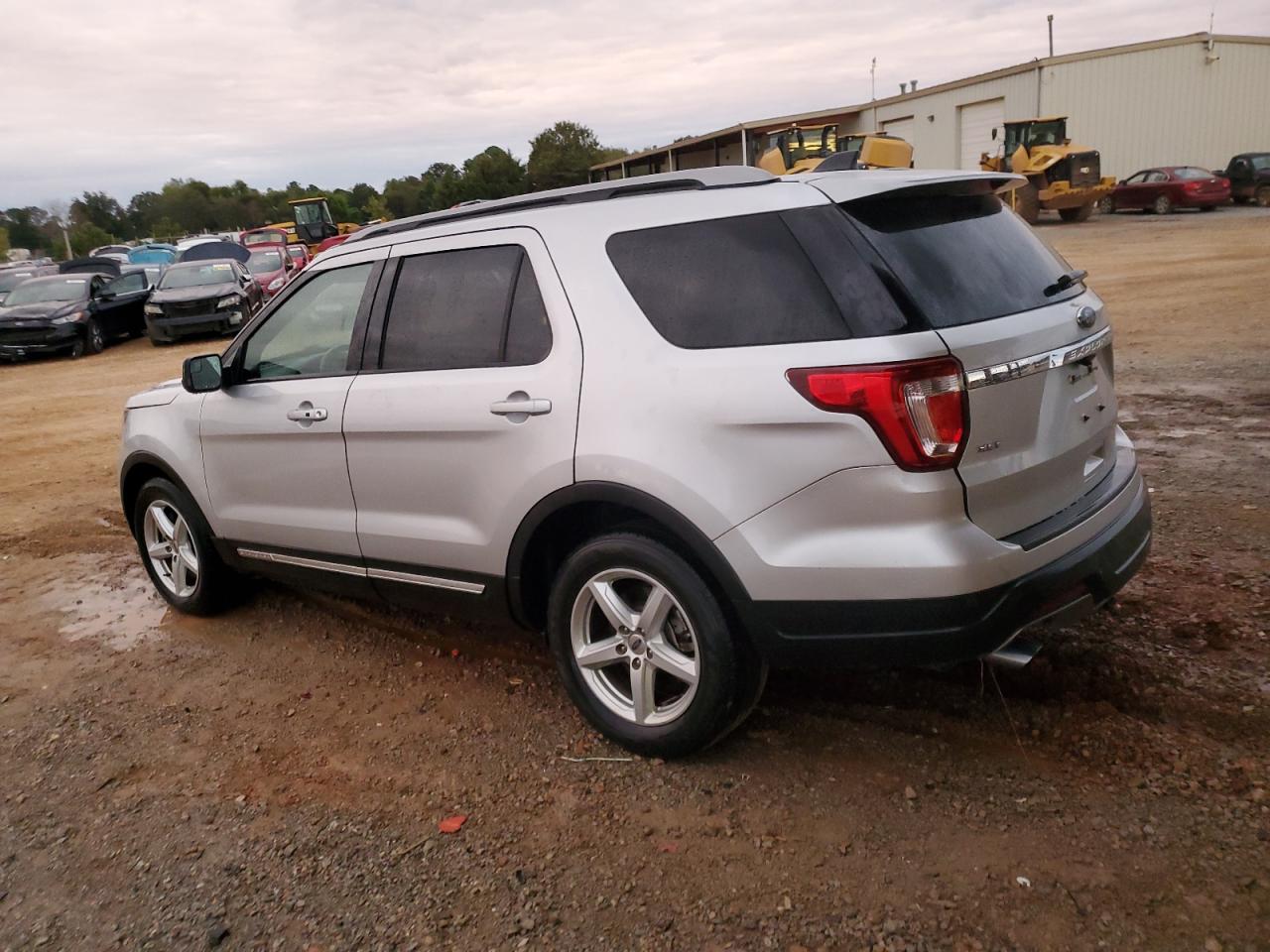 1FM5K7DH8JGC42418 2018 FORD EXPLORER - Image 2