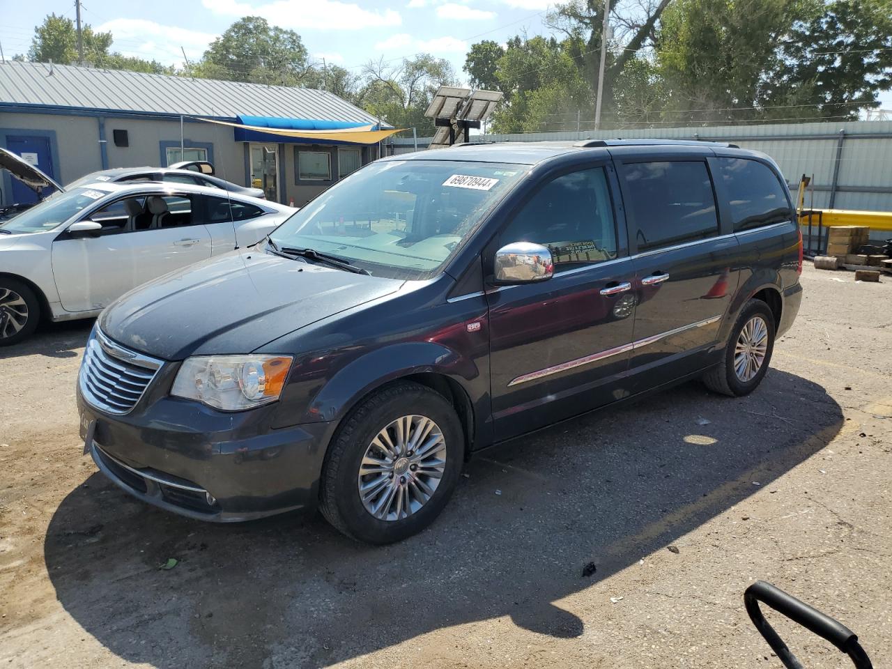 2014 Chrysler Town & Country Touring L VIN: 2C4RC1CG2ER413113 Lot: 69870944