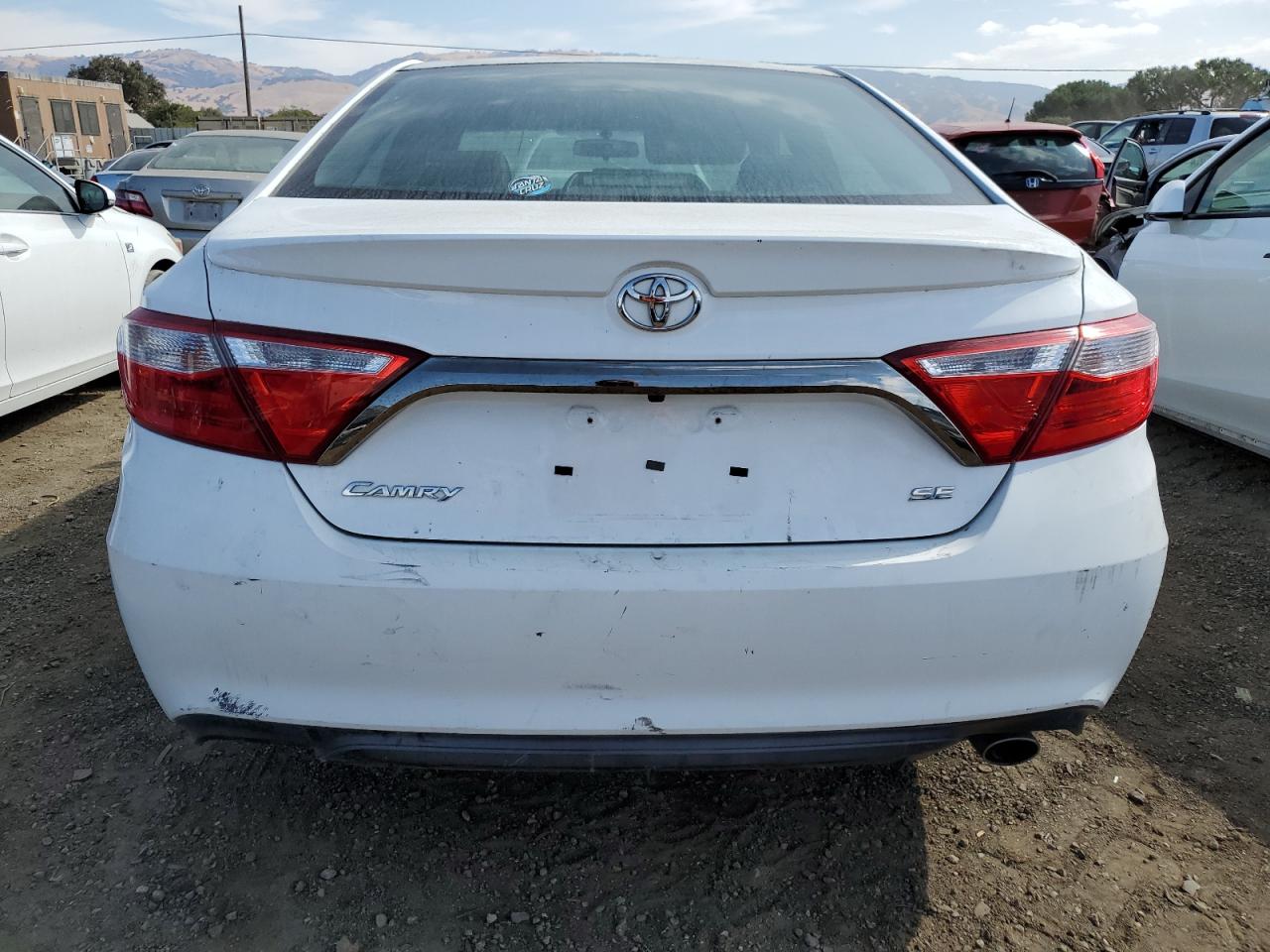 VIN 4T1BF1FK6GU122480 2016 TOYOTA CAMRY no.6