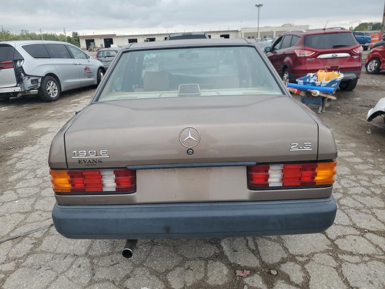 WDBDA28D7HF314740 1987 Mercedes-Benz 190 E 2.3