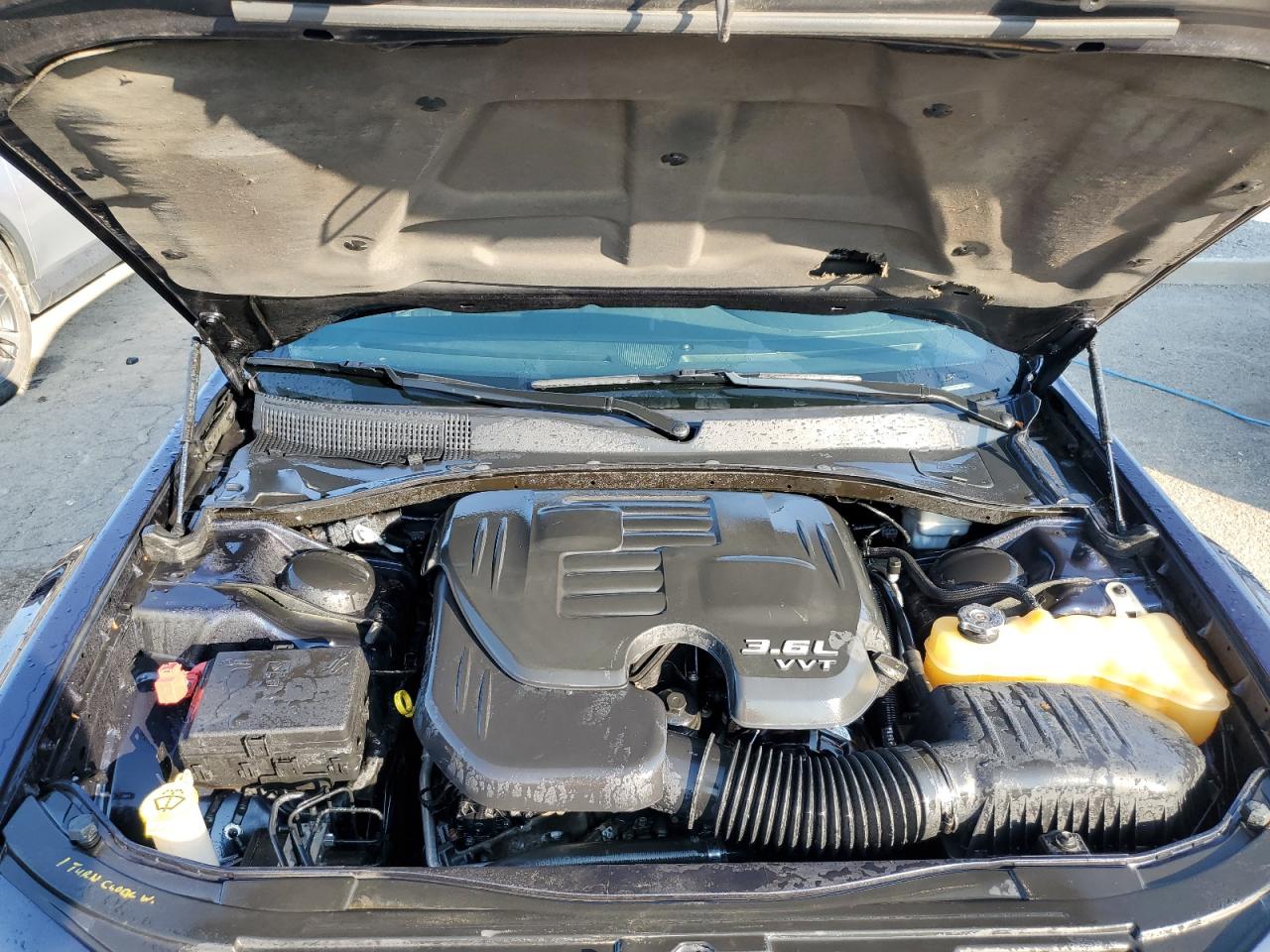 2012 Chrysler 300 - Image 11