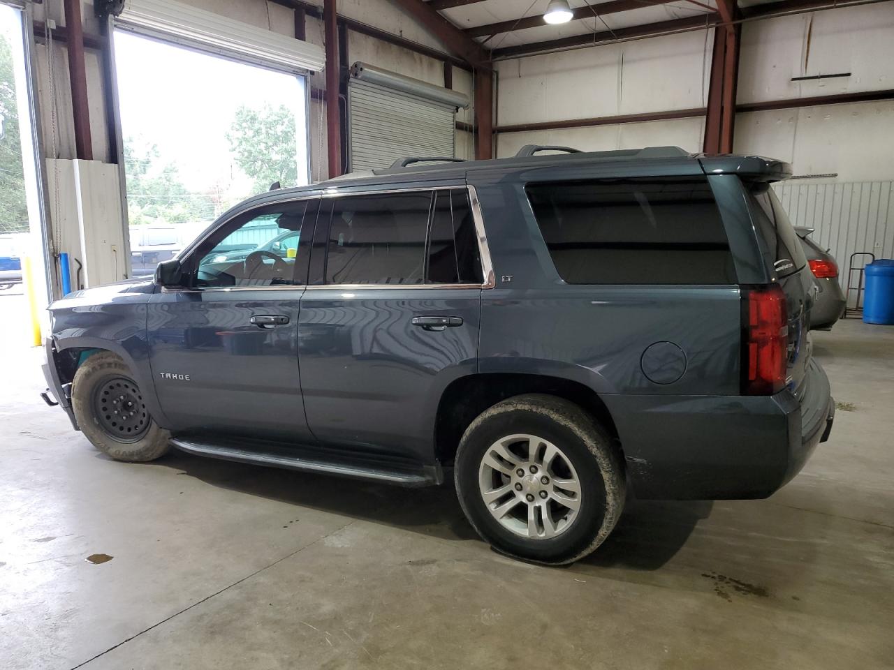 1GNSCBKC5LR170137 2020 CHEVROLET TAHOE - Image 2