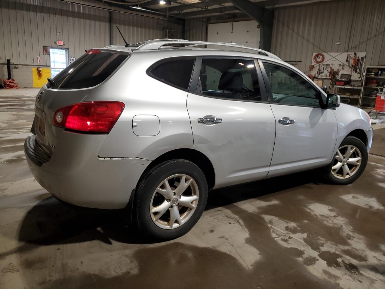 2010 Nissan Rogue - Image 3