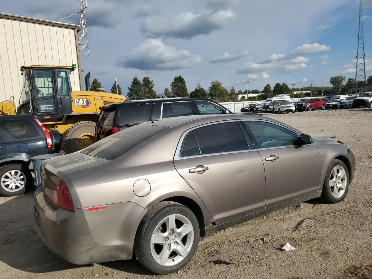 2011 Chevrolet Malibu - Image 3