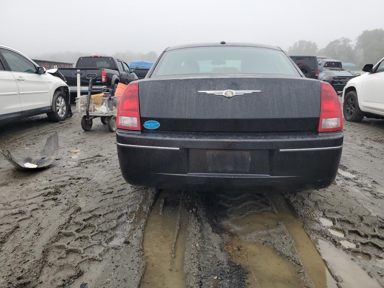 2006 Chrysler 300 - Image 6