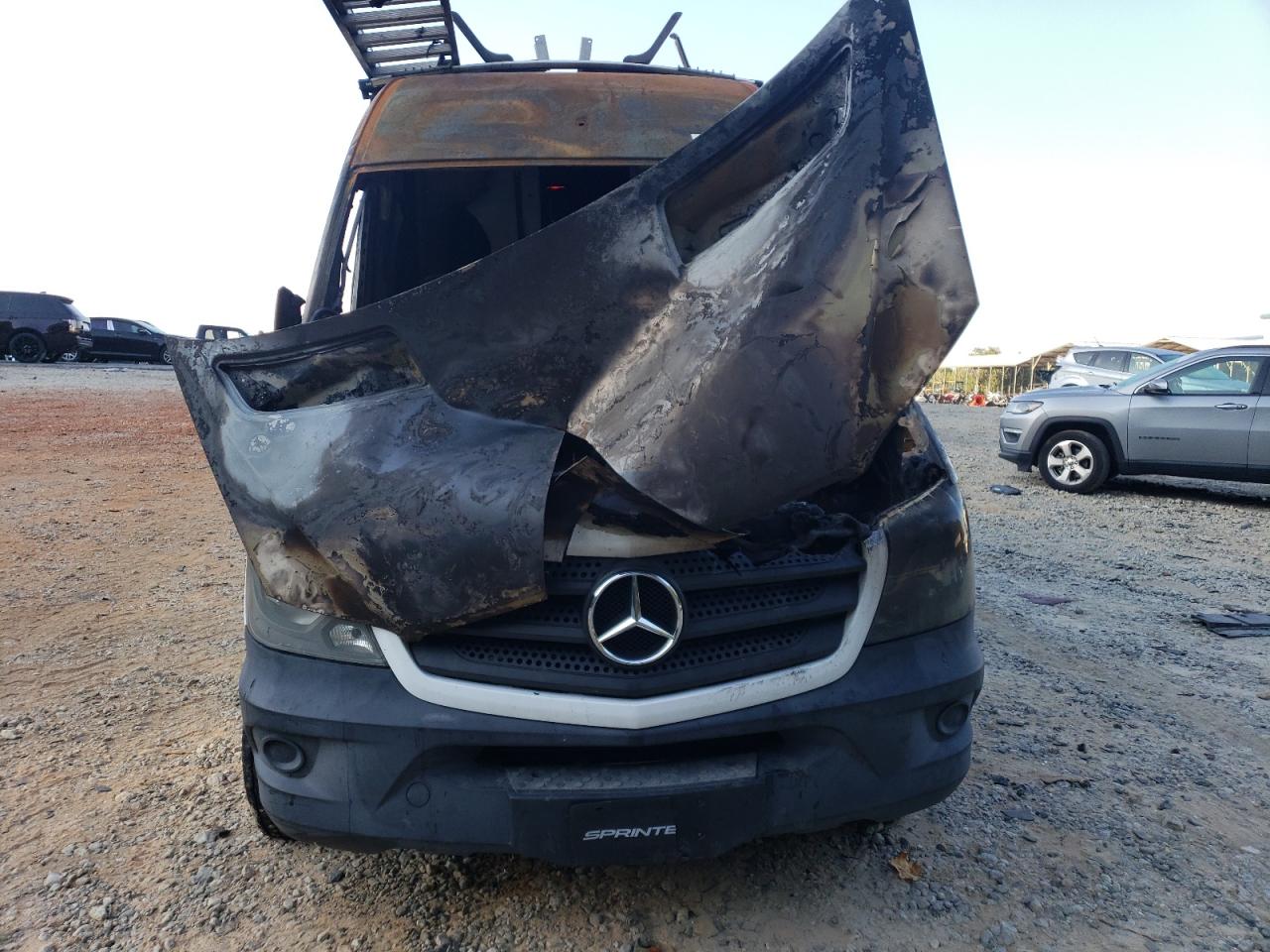 VIN WD3PE7DD0GP260786 2016 MERCEDES-BENZ SPRINTER no.5