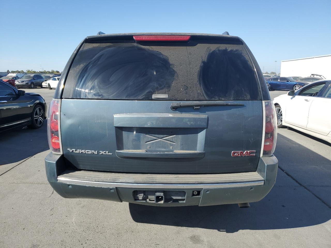 1GKFK66897J174775 2007 GMC Yukon Xl Denali