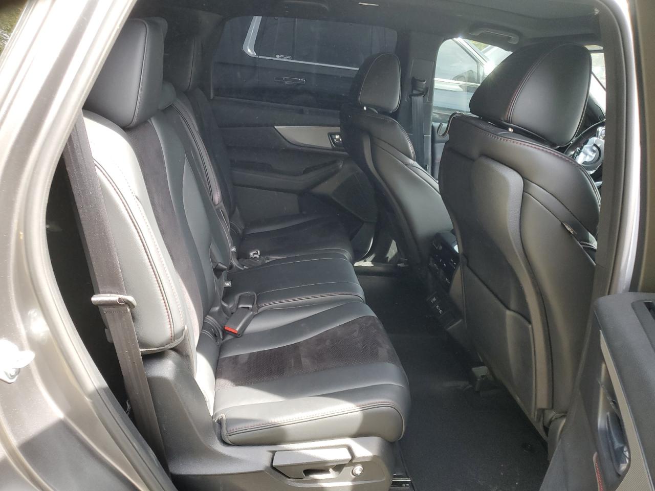 2023 Acura Mdx A-Spec VIN: 5J8YE1H00PL001948 Lot: 70192894