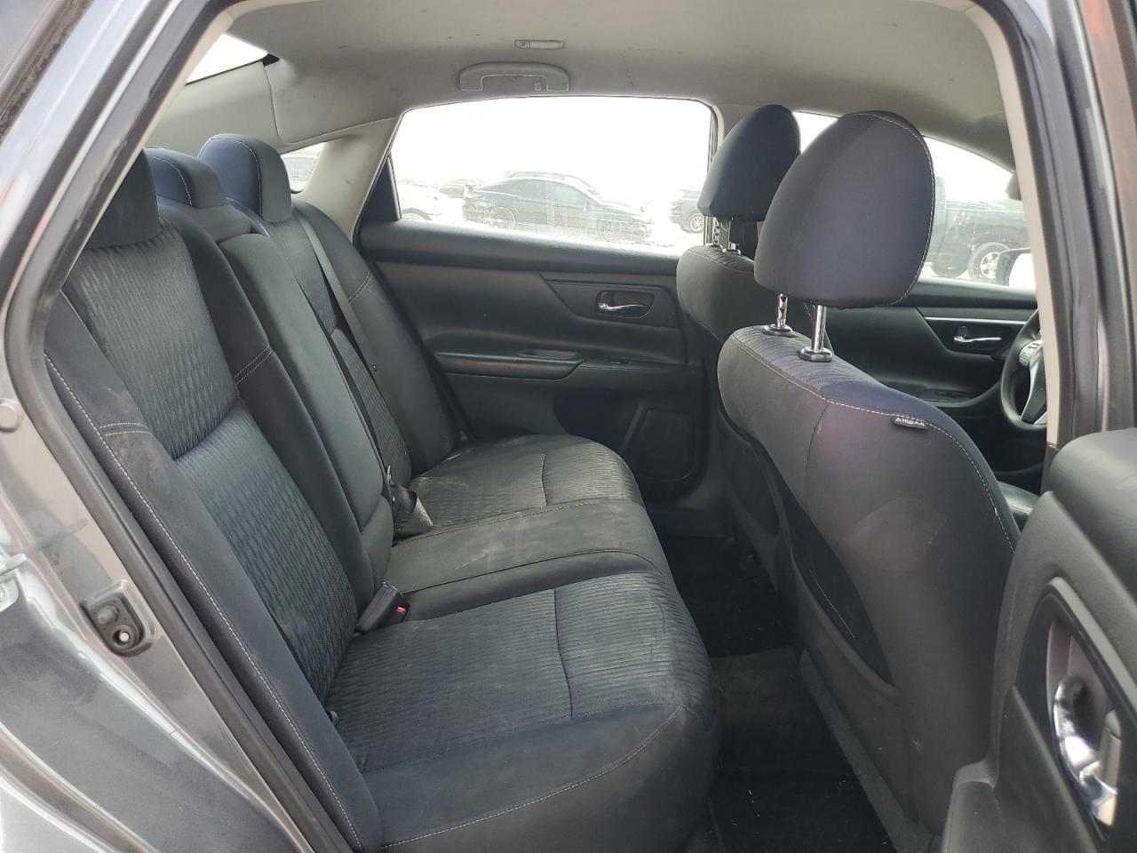2017 Nissan Altima - Image 10