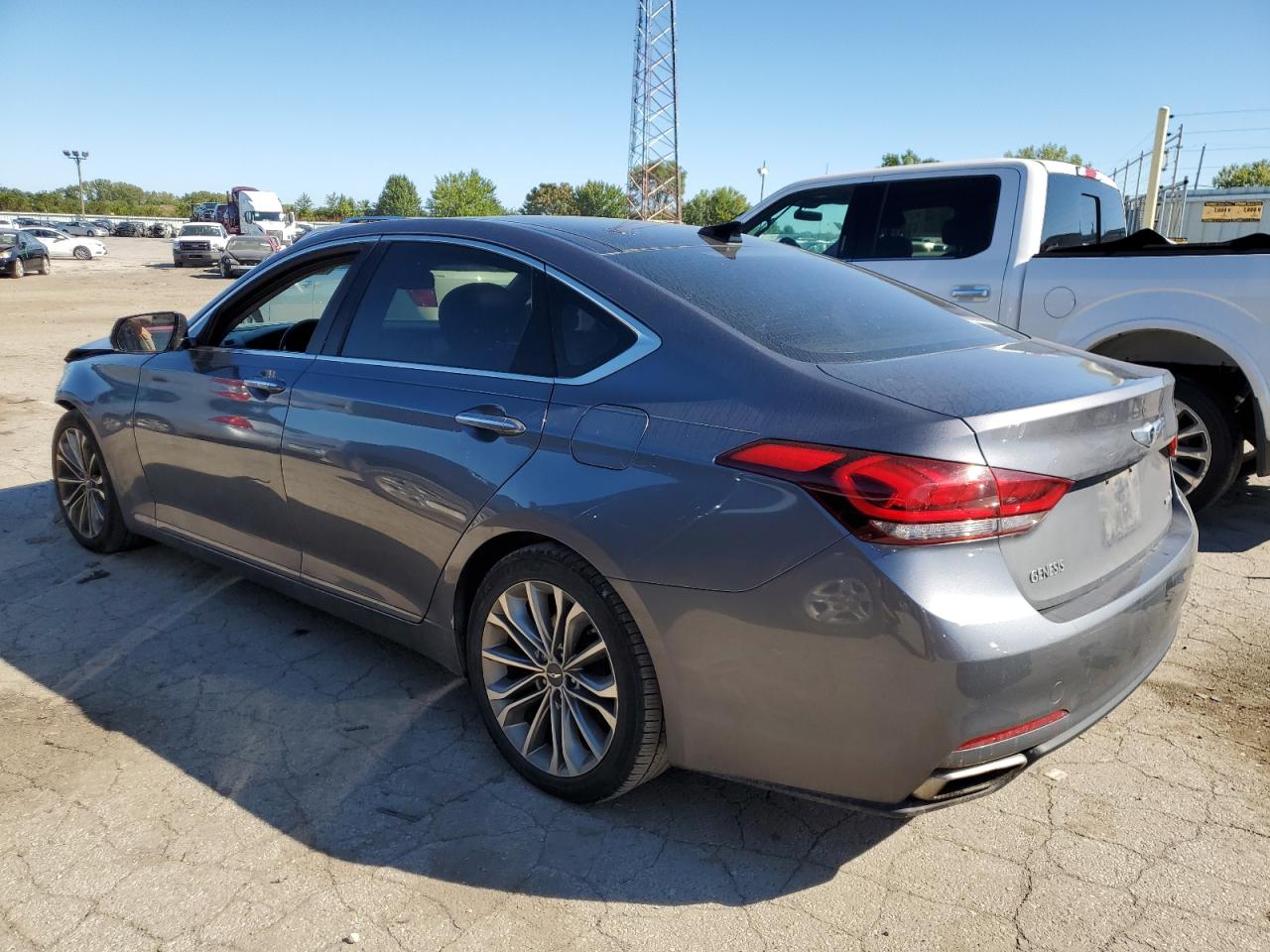 2015 Hyundai Genesis - Image 2
