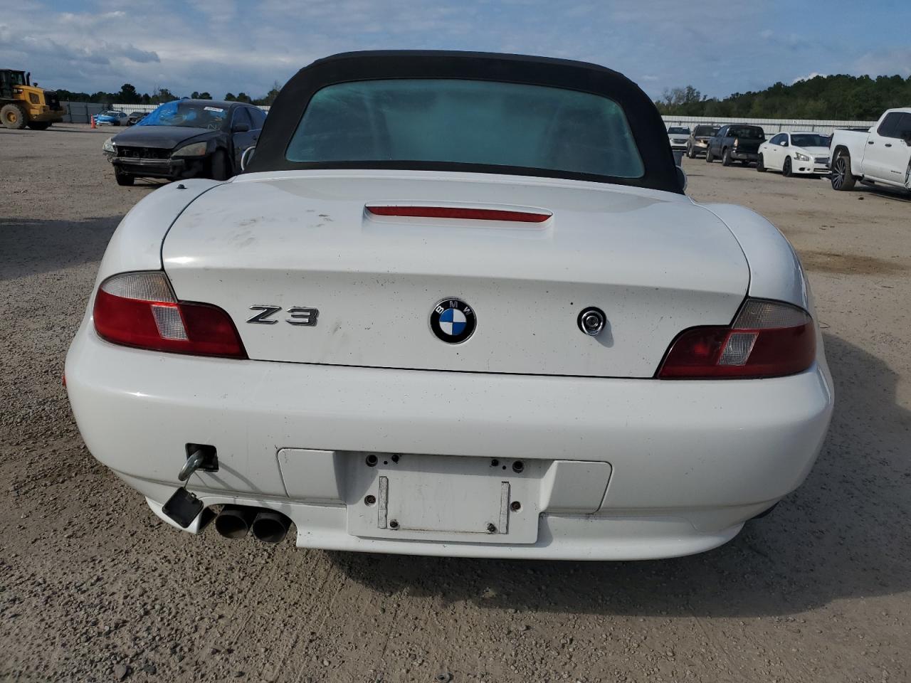 2000 BMW Z3 2.3 VIN: WBACH9345YLG05733 Lot: 69709224