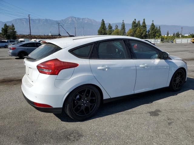  FORD FOCUS 2016 Белый