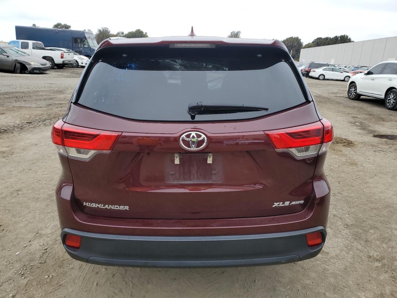 2019 Toyota Highlander Se VIN: 5TDJZRFH4KS729808 Lot: 72839864