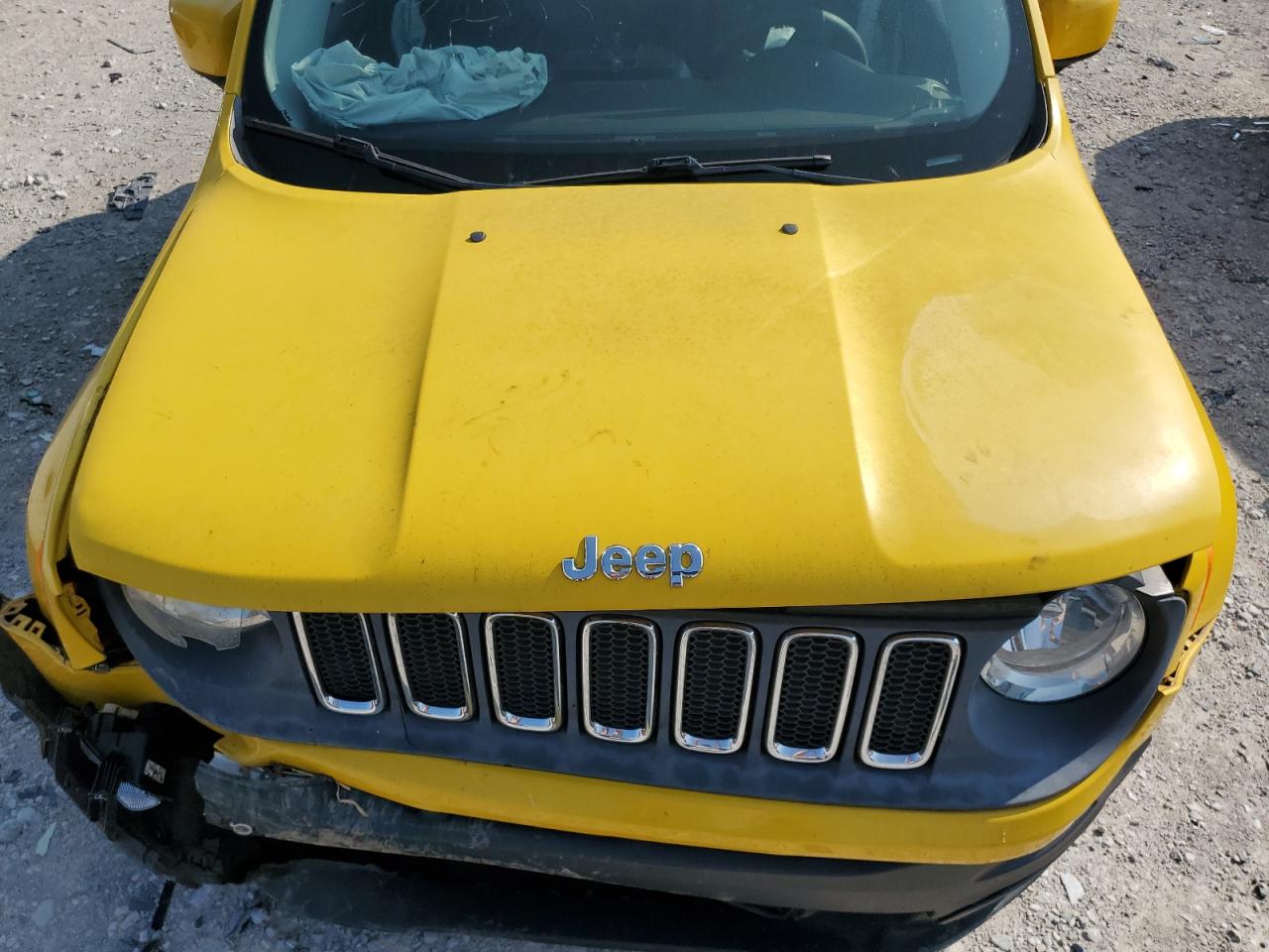2015 Jeep Renegade - Image 12