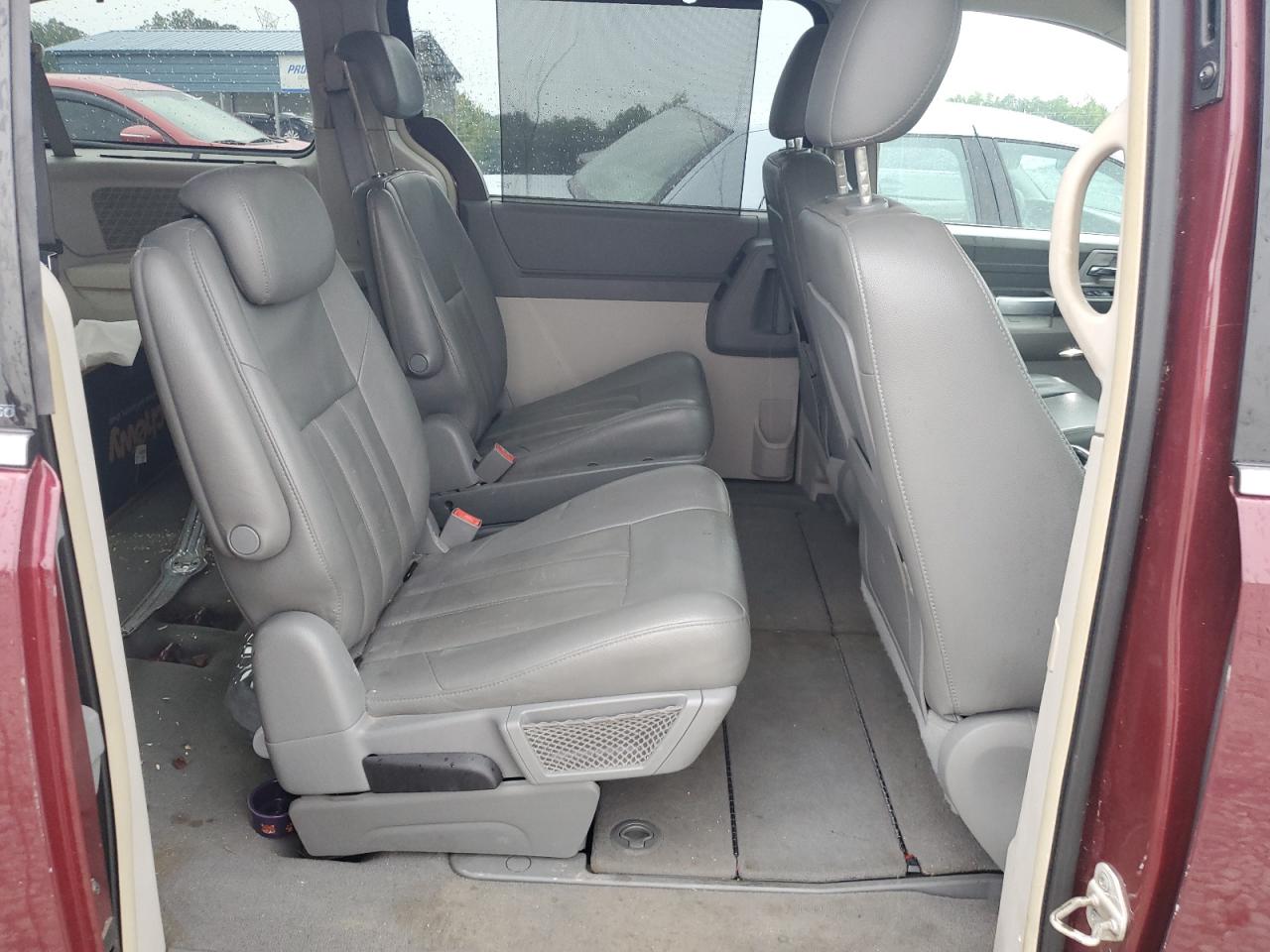 2008 Chrysler Town & Country Touring VIN: 2A8HR54PX8R719876 Lot: 70211904