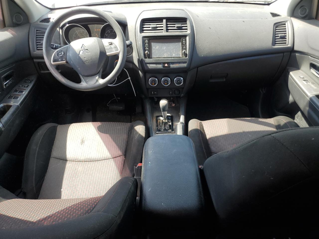 JA4AP3AU2JU024095 2018 Mitsubishi Outlander Sport Es