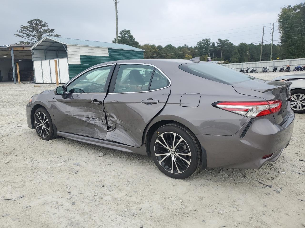 4T1B11HK2KU765624 2019 TOYOTA CAMRY - Image 2