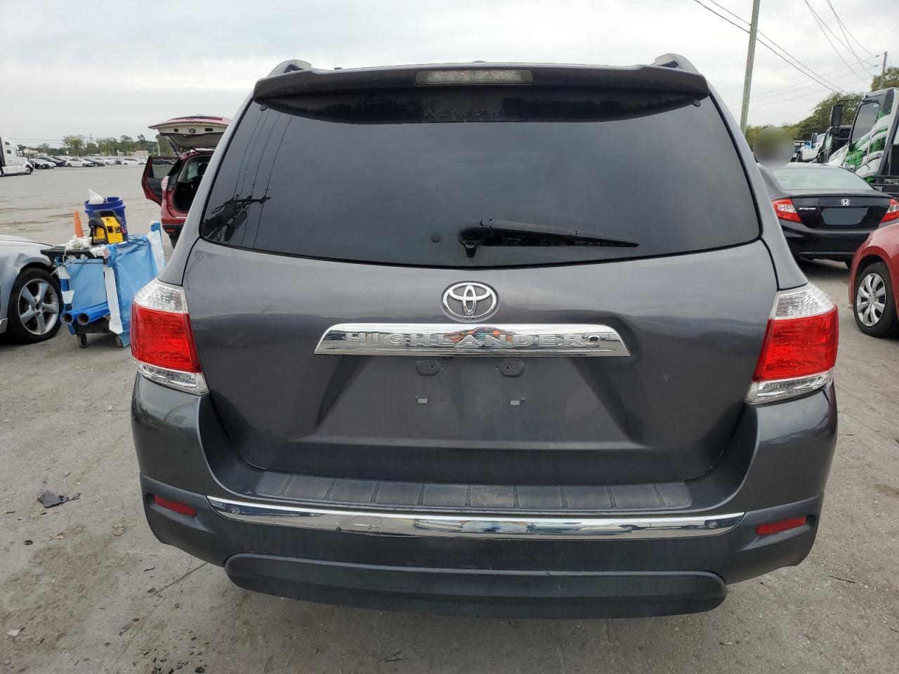 2011 Toyota Highlander Base VIN: 5TDZA3EH1BS013246 Lot: 70199624