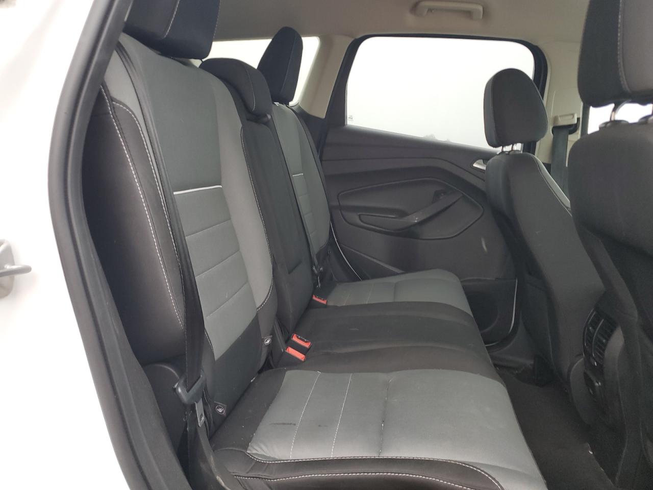 2015 Ford Escape - Image 11