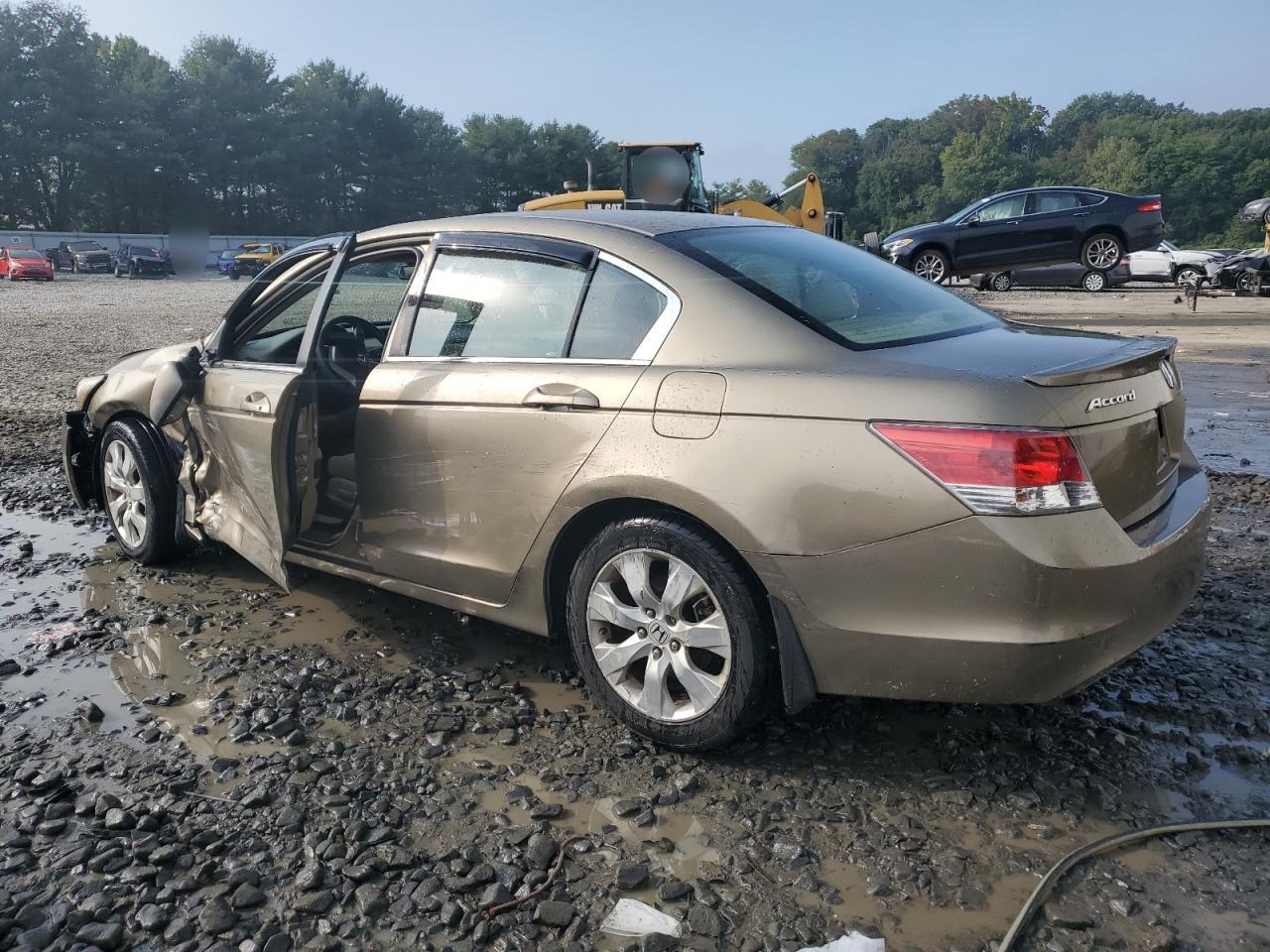 2009 Honda Accord - Image 2
