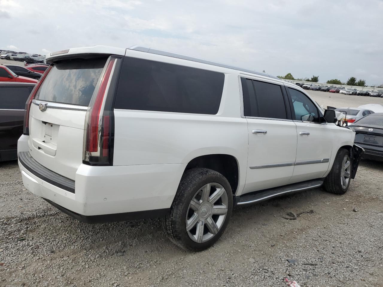 1GYS3HKJ3JR173779 2018 Cadillac Escalade Esv Luxury