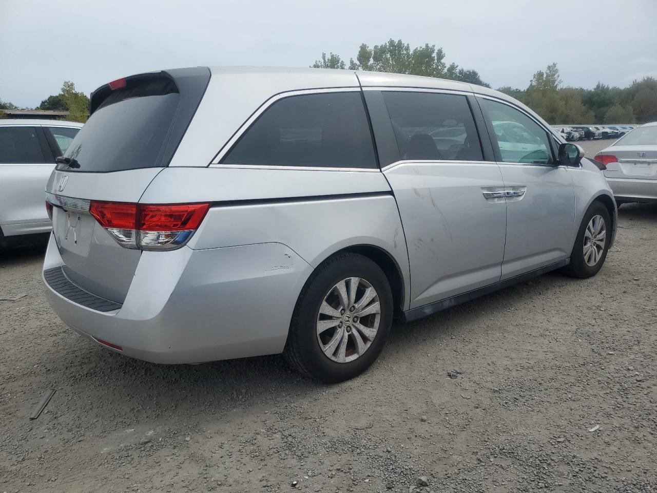 2014 Honda Odyssey - Image 3