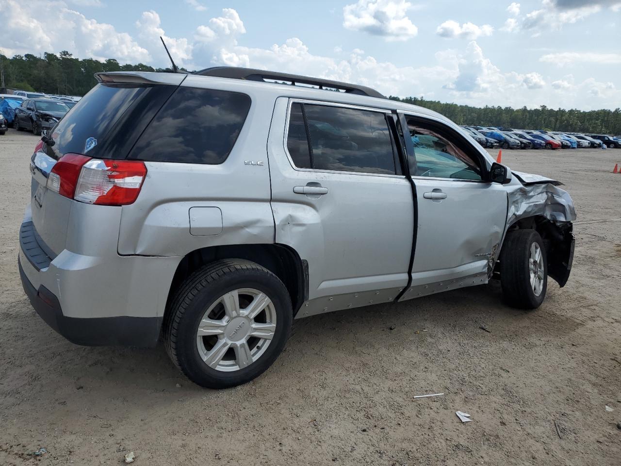 2014 GMC Terrain - Image 3